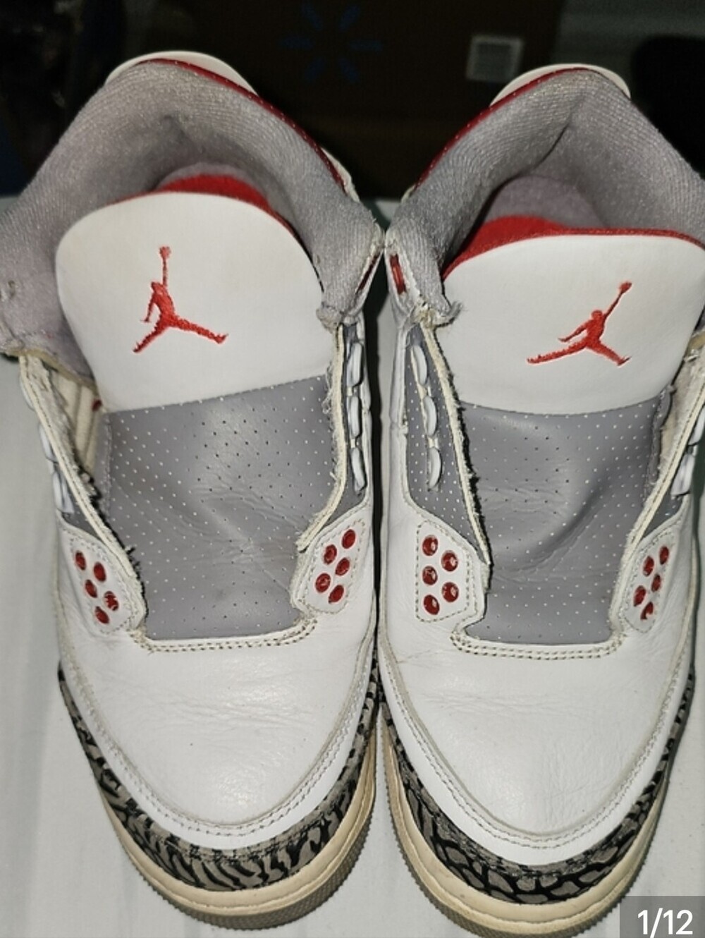 Jordan Men’s White/Gray/Red Retro Sneakers